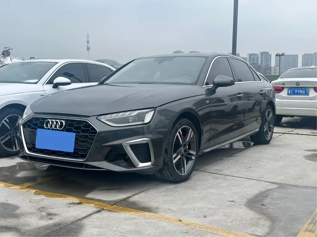 Audi A4L 2020