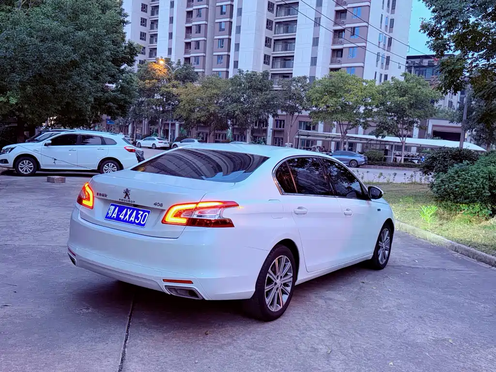 Peugeot 408 — миниатюра 6