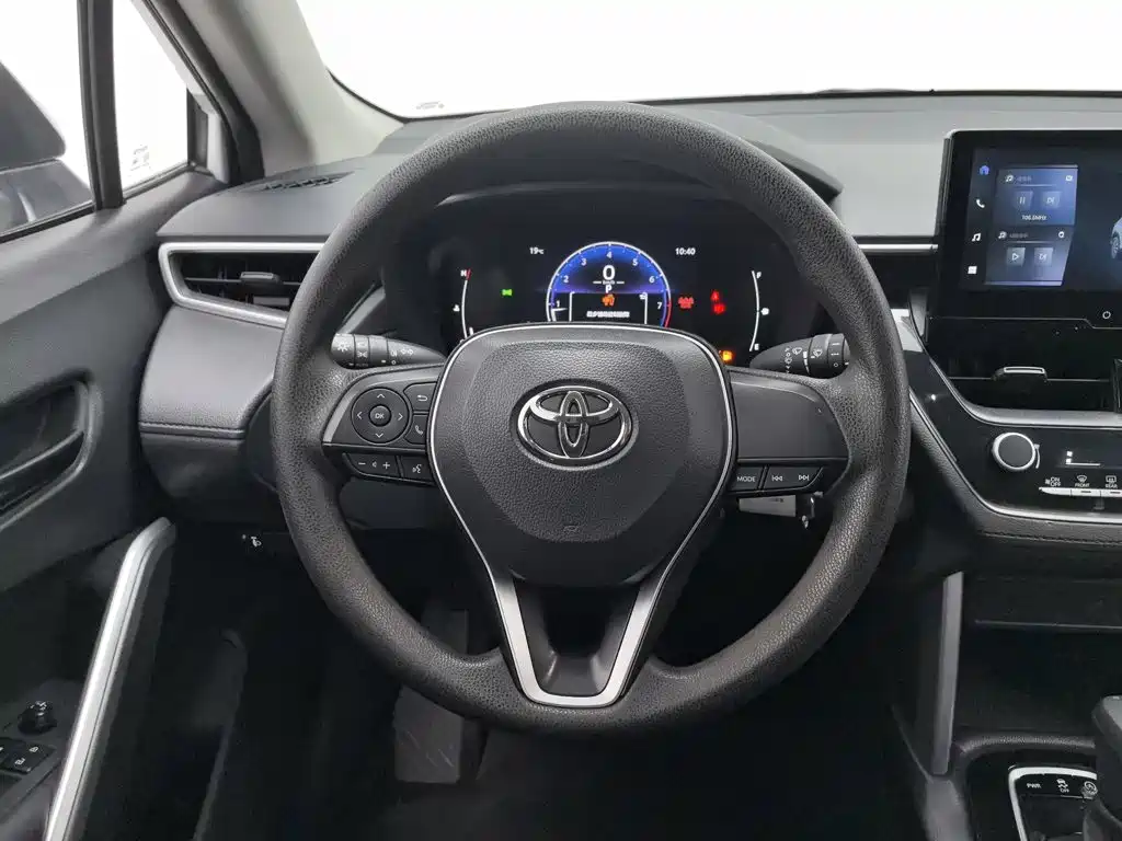Toyota Frontlander — миниатюра 11