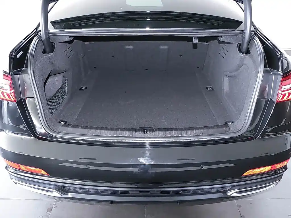 Audi A6L — миниатюра 6