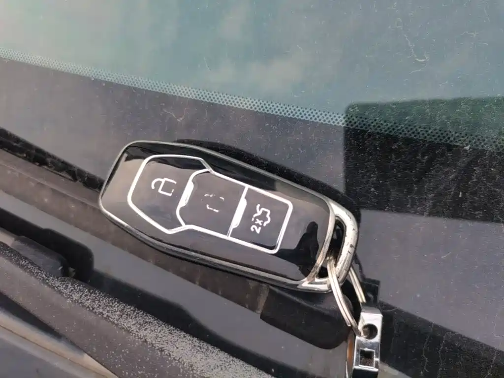 Ford Mondeo — миниатюра 9