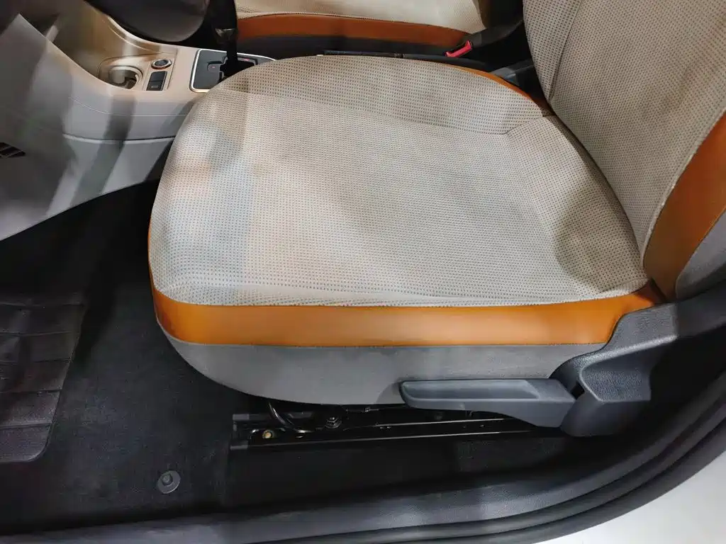 Volkswagen up! — миниатюра 20