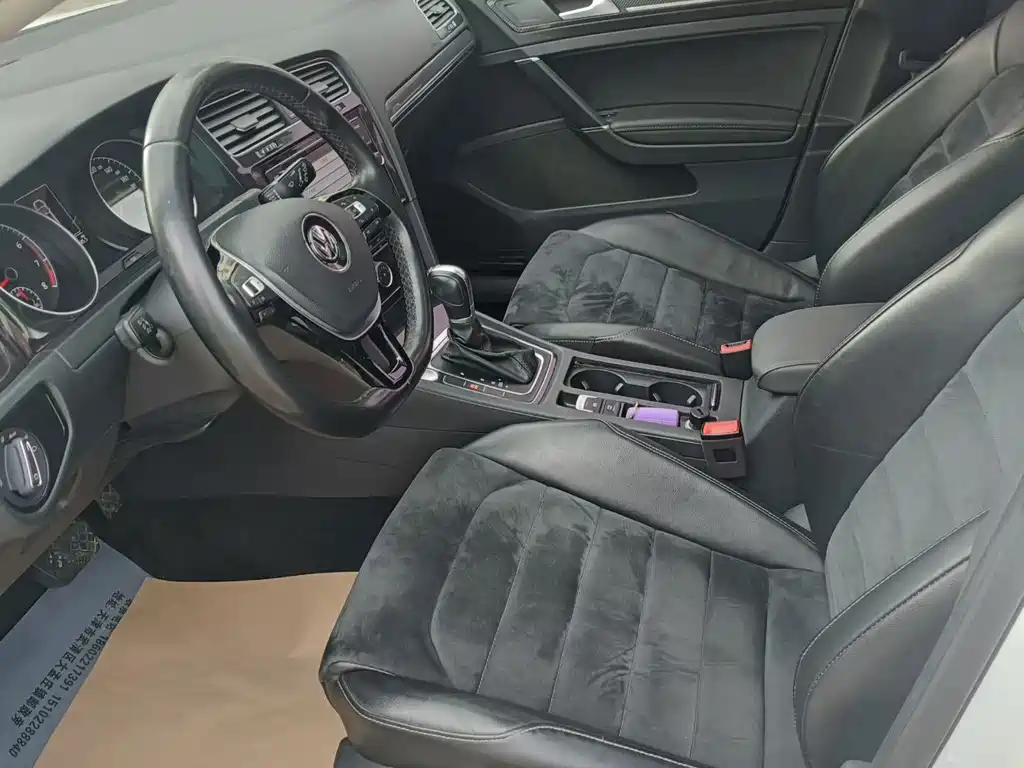Volkswagen Golf — миниатюра 8