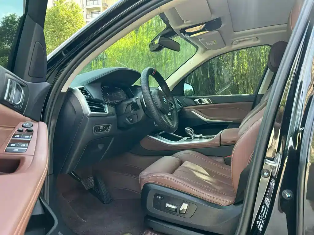 BMW X5 (Import) — миниатюра 2