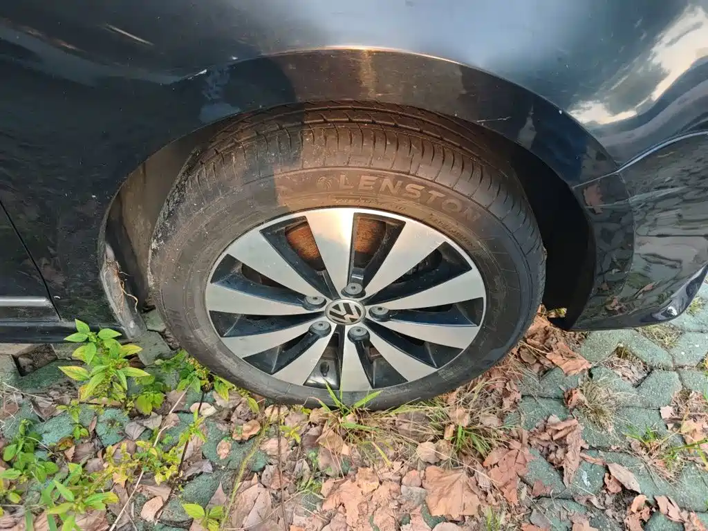Volkswagen Sagitar — миниатюра 24