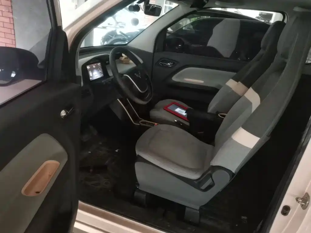 Wuling MINIEV — миниатюра 16