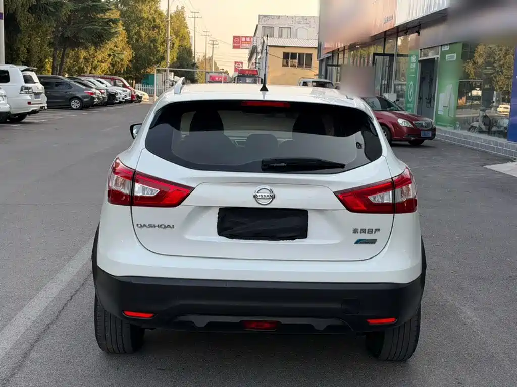 Nissan Qashqai — миниатюра 24
