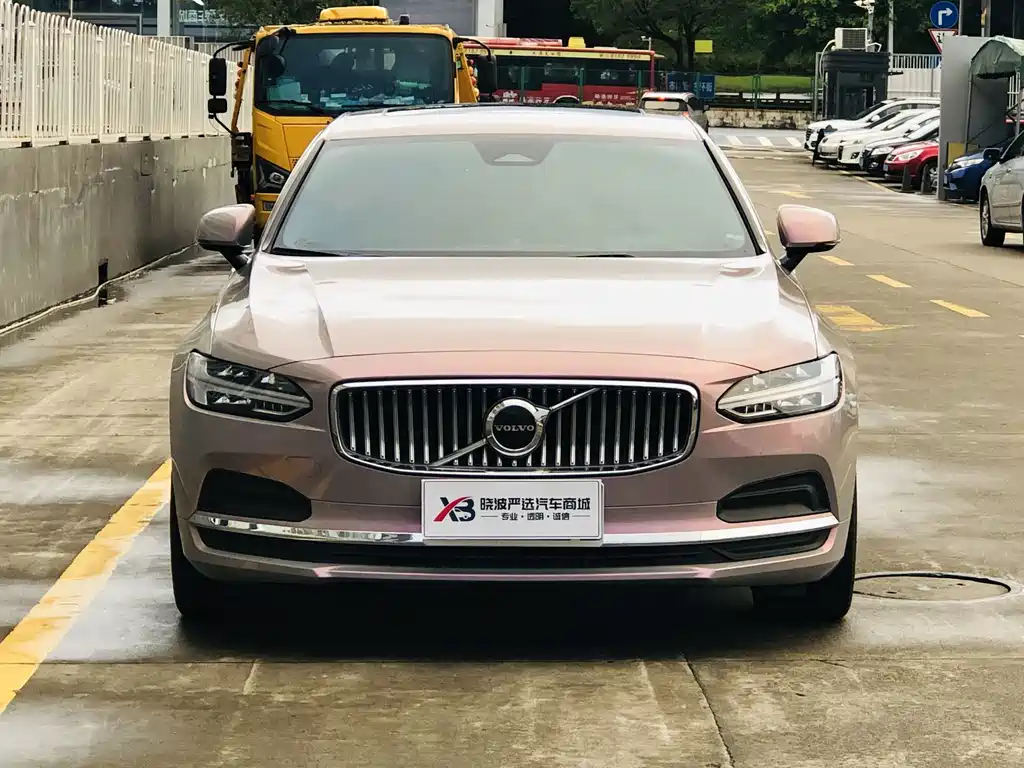 Volvo S90 — миниатюра 2
