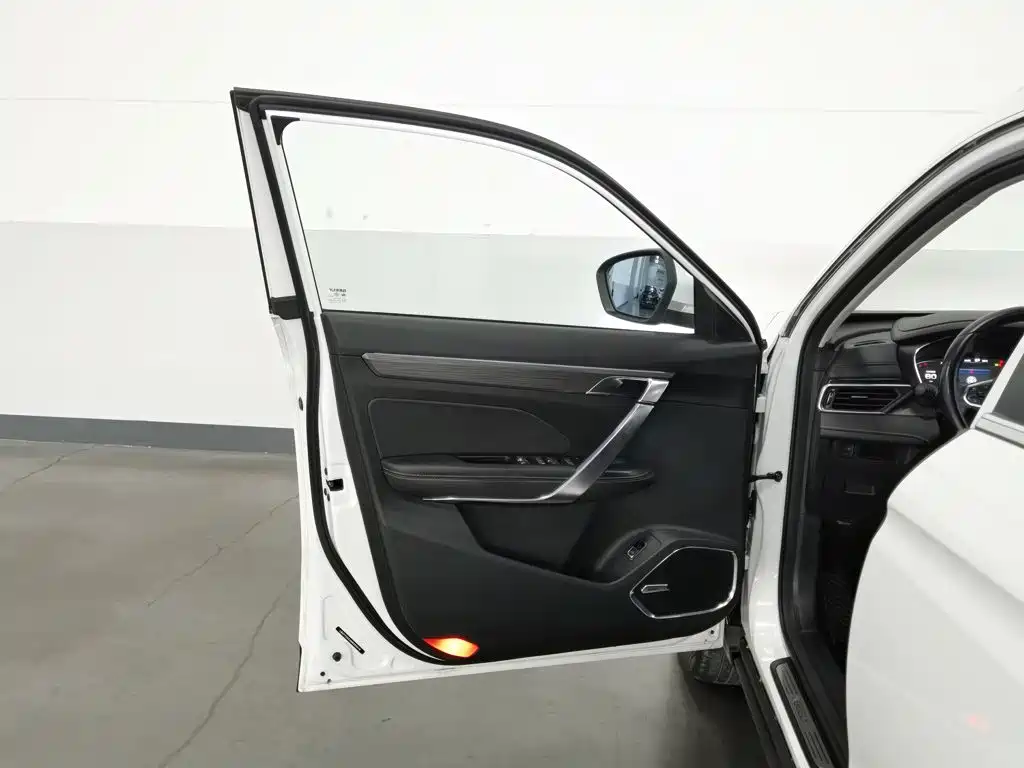 Geely Boyue — миниатюра 8