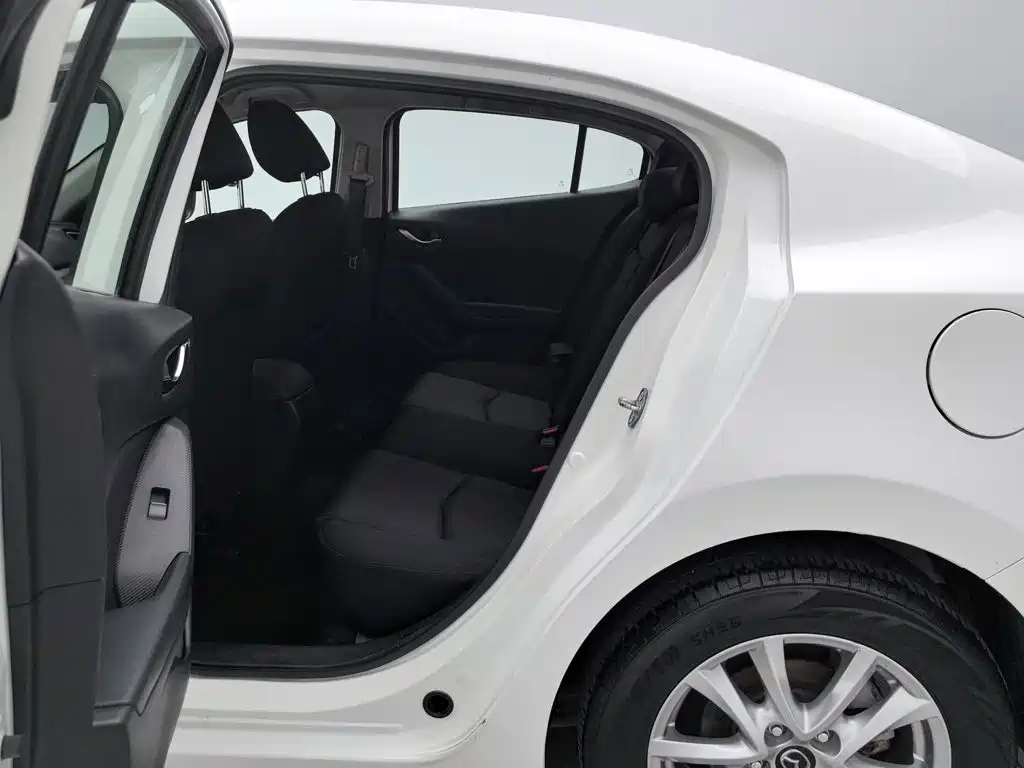 Mazda 3 Axela — миниатюра 15