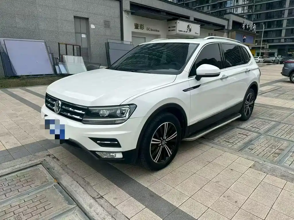 Volkswagen Tiguan L