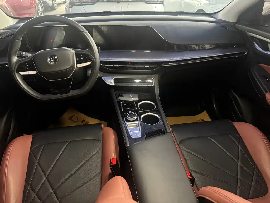 Changan Eado — миниатюра 5