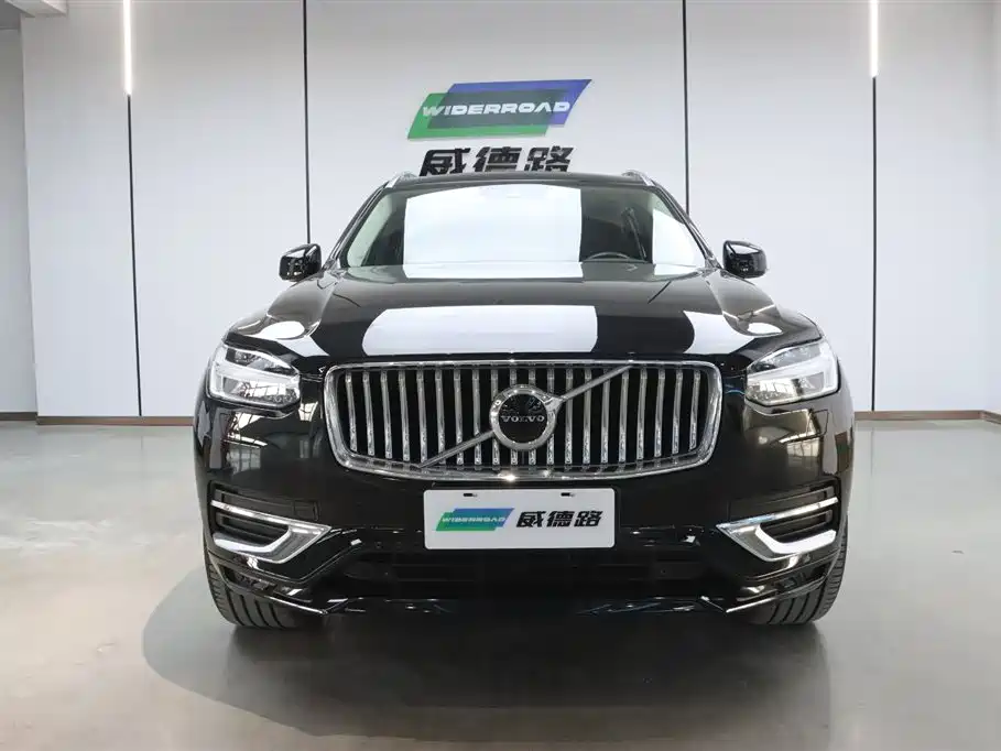Volvo XC90 2020 T6 Luxury 7 мест