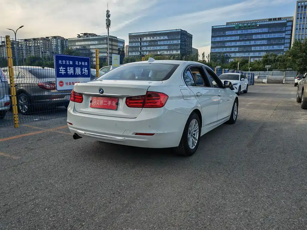 BMW 3 Series — миниатюра 11