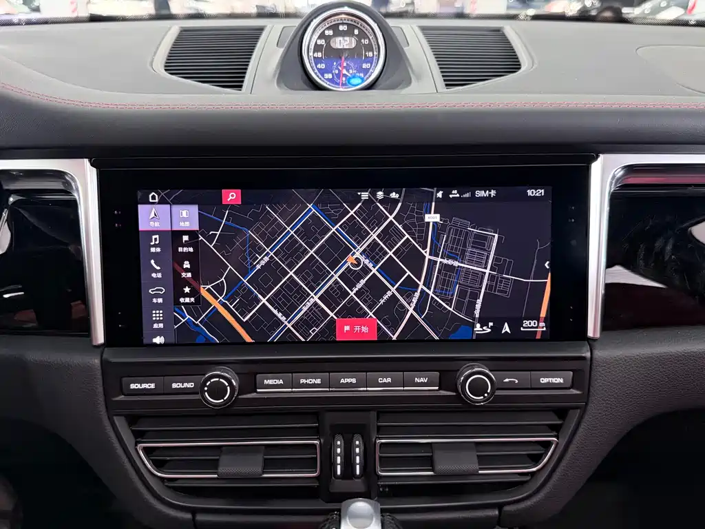 Porsche Macan — миниатюра 14