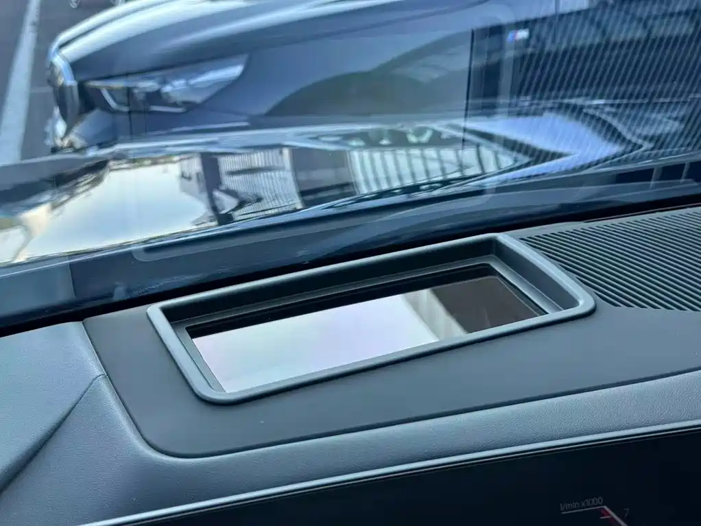 BMW 5 Series — миниатюра 14