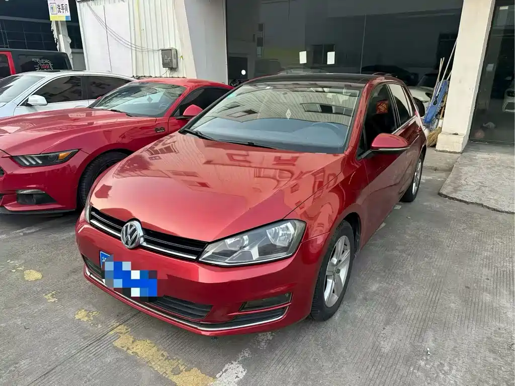 Volkswagen Golf