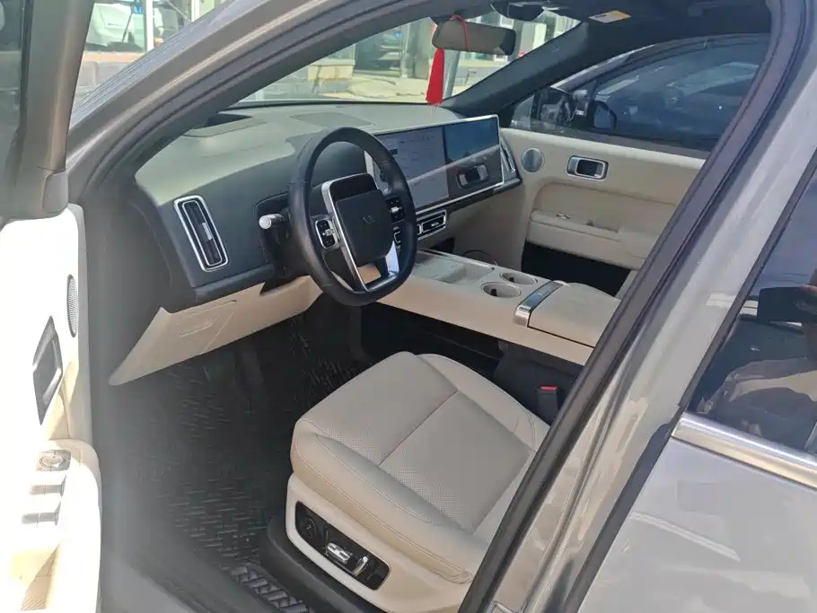 Li Auto Li L8 — миниатюра 9