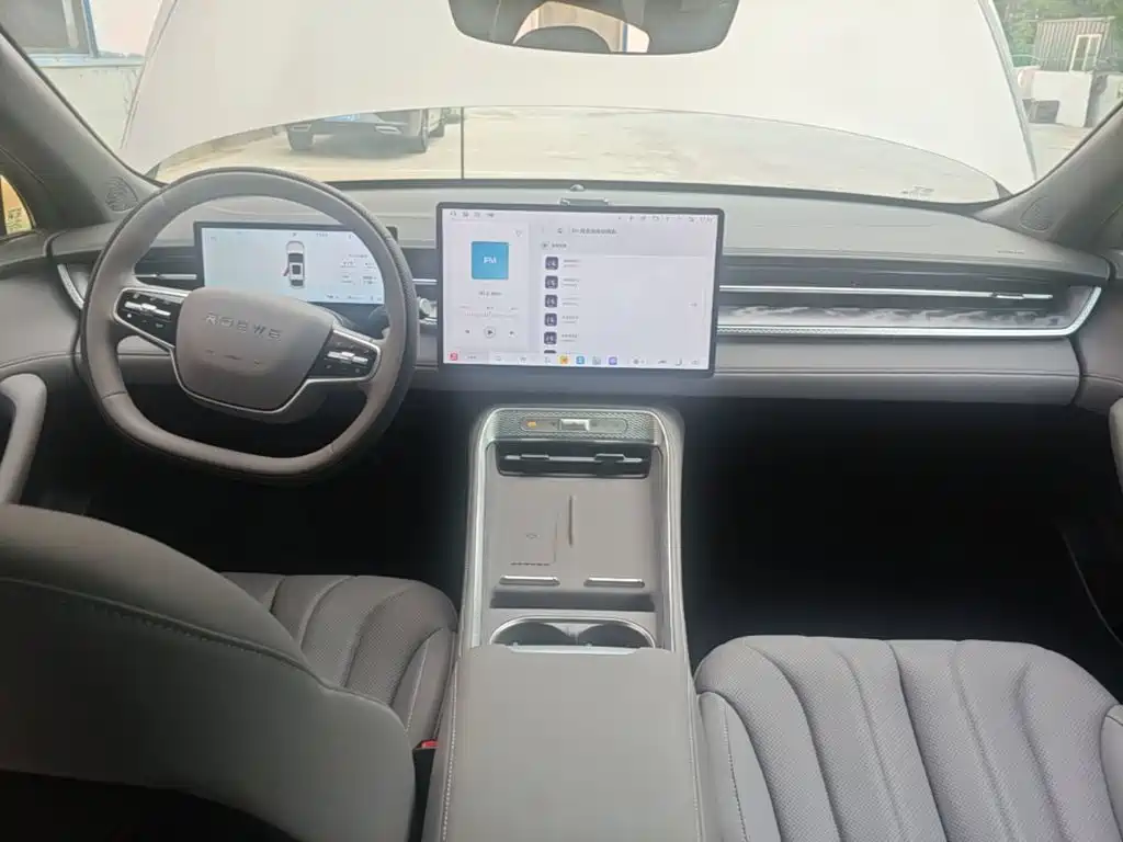 Roewe M7 DMH — миниатюра 10