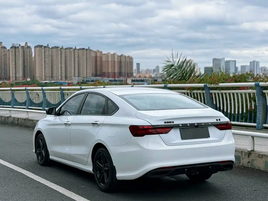 Geely Binrui — миниатюра 6