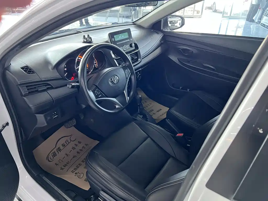 TOYOTA YARIS L ZHIXUAN