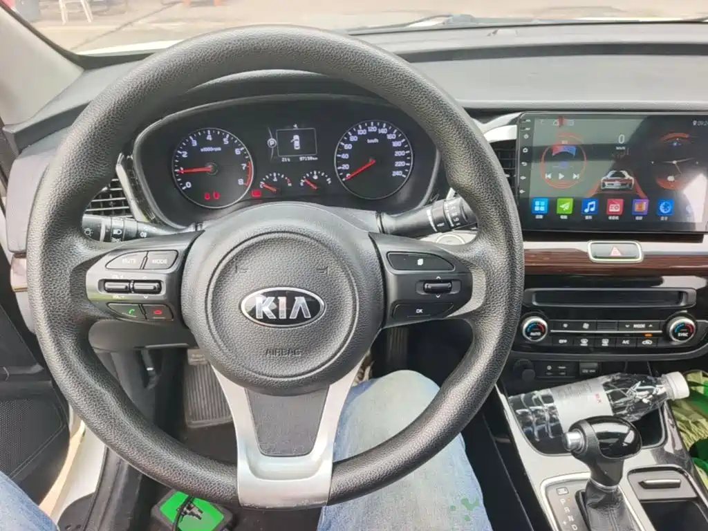 Kia K4 — миниатюра 10