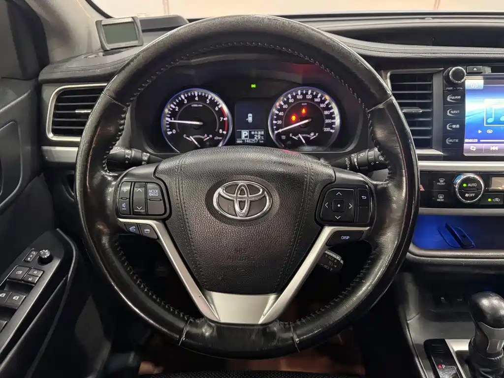 Toyota Highlander — миниатюра 14