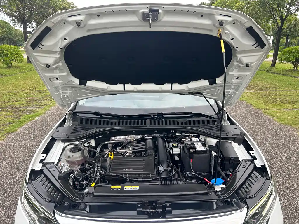 Volkswagen Sagitar — миниатюра 20