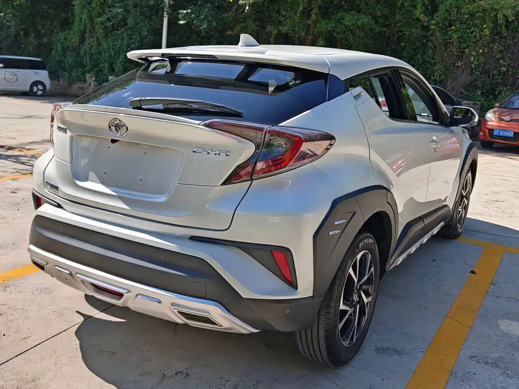 Toyota C-HR — миниатюра 7