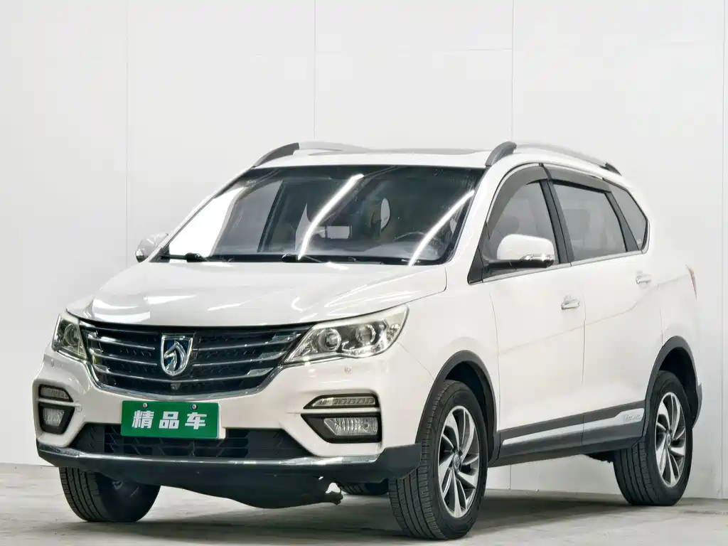 BAOJUN 560