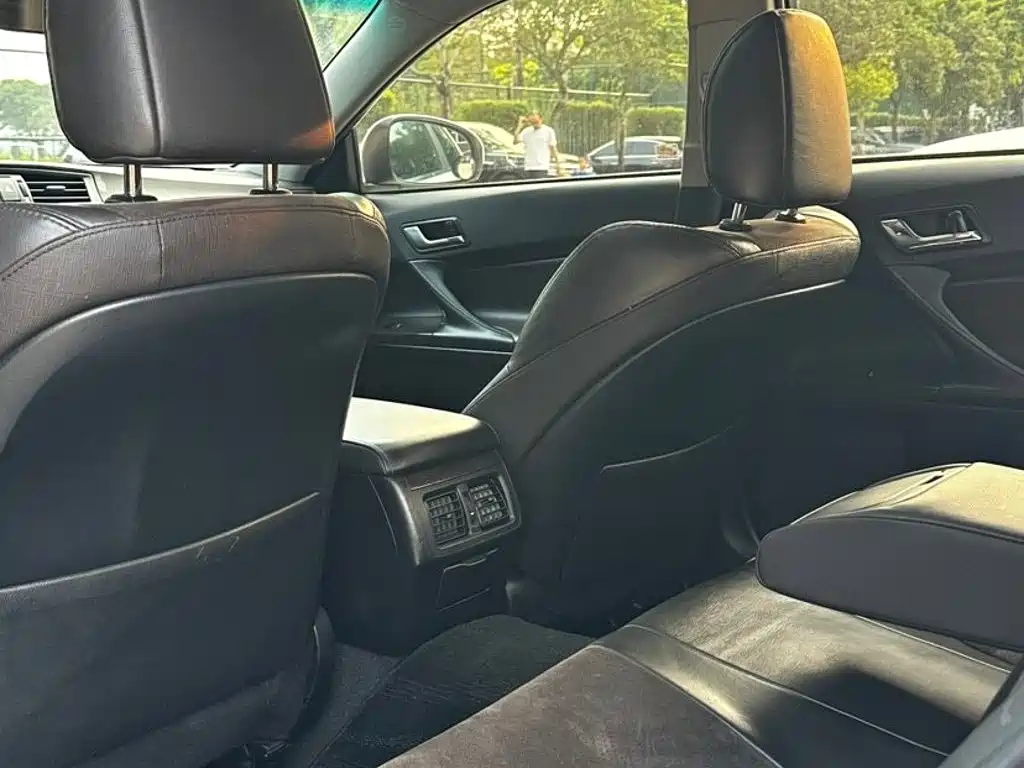 Toyota Reiz 2013 2.5V