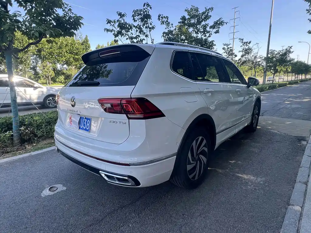 Volkswagen Tiguan L — миниатюра 9