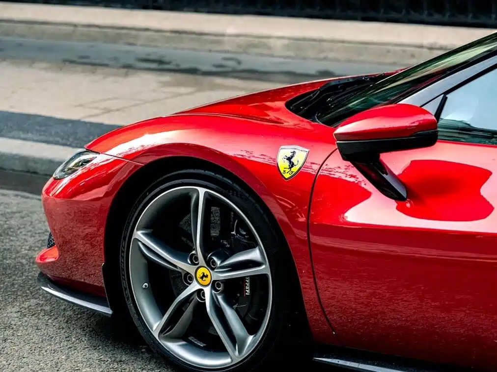 FERRARI  296