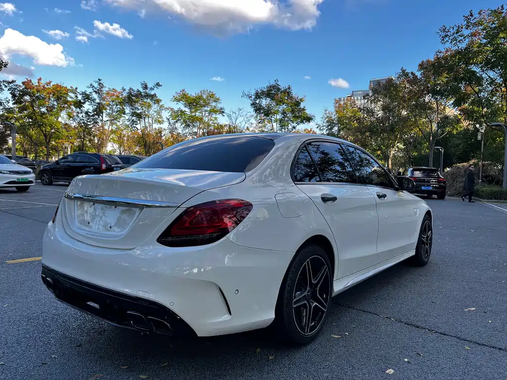 Mercedes-Benz C-Class — миниатюра 10