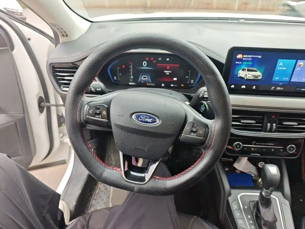 Ford Focus — миниатюра 3