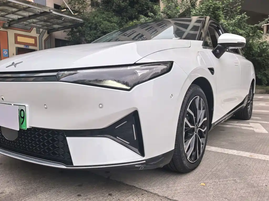 XPeng P5 — миниатюра 4