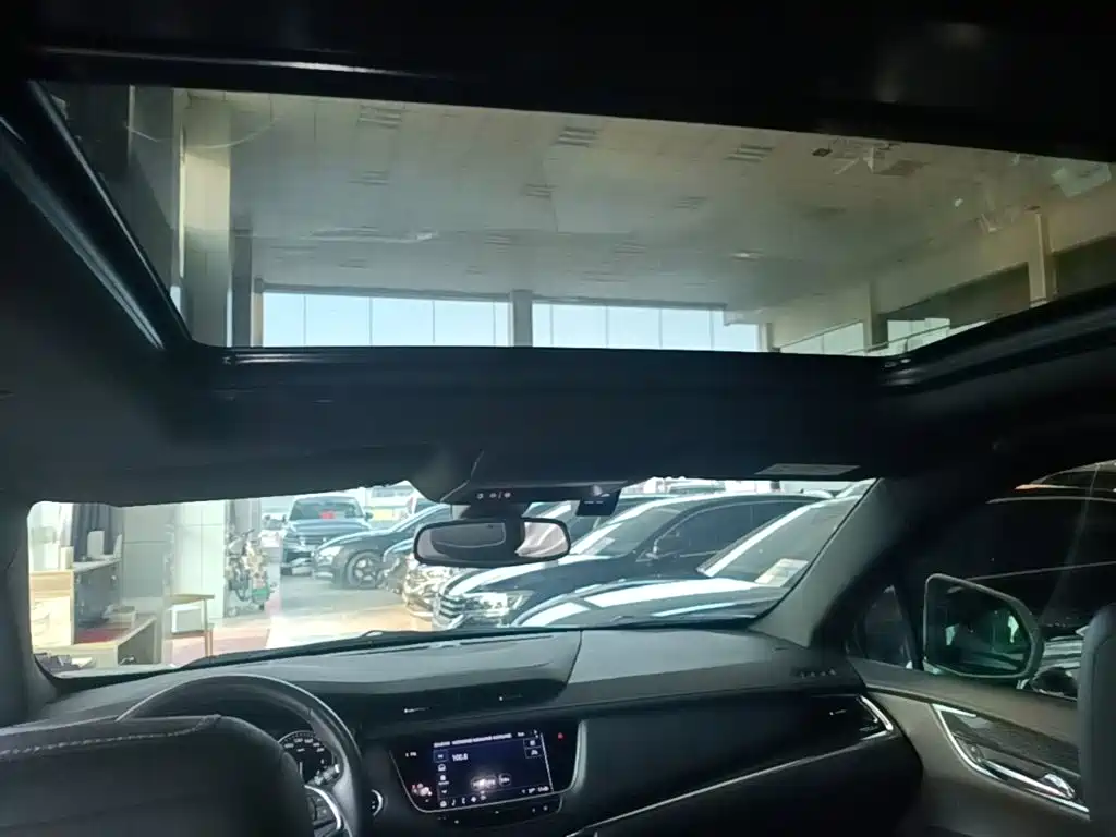 Cadillac XT5 — миниатюра 18
