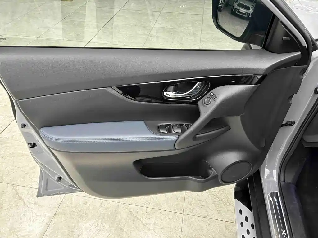 Nissan X-Trail — миниатюра 16
