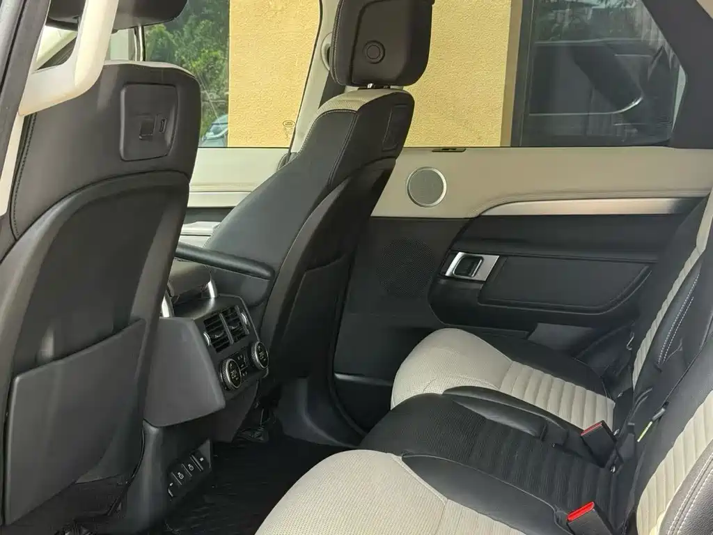Land Rover Discovery — миниатюра 5