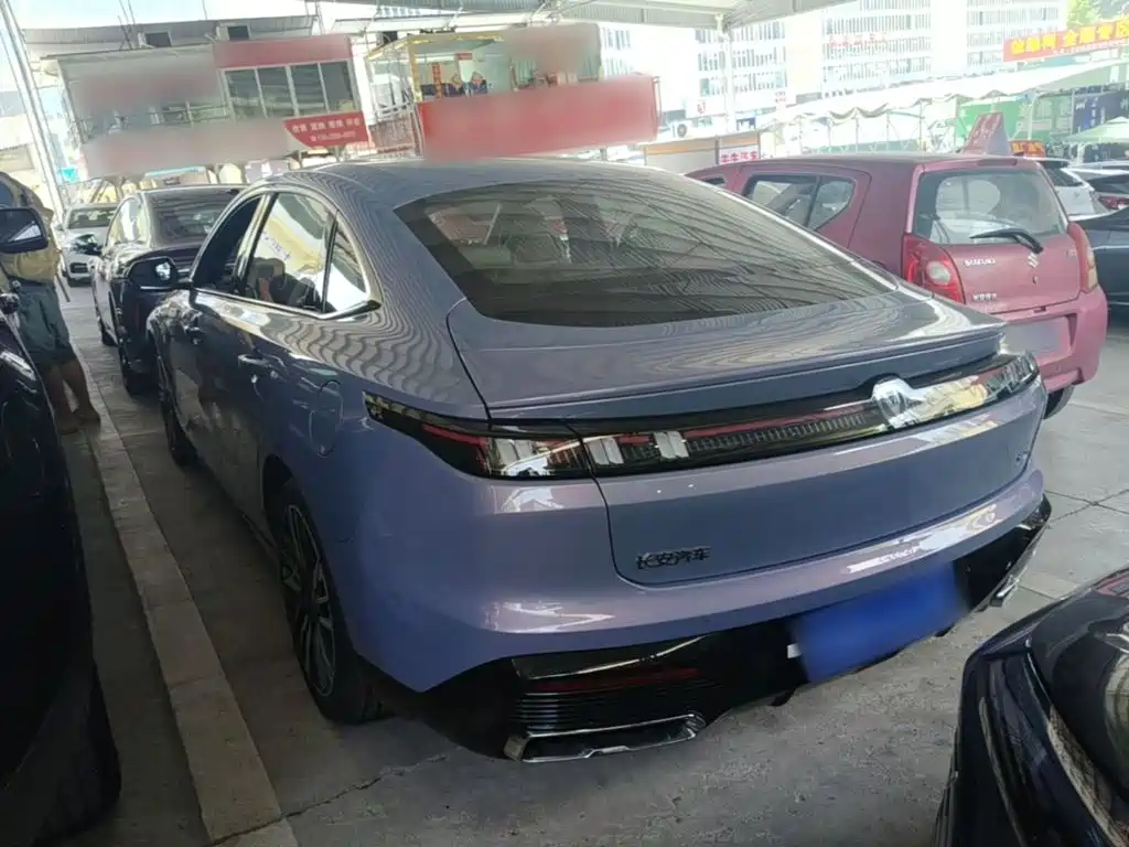 Changan Eado — миниатюра 5
