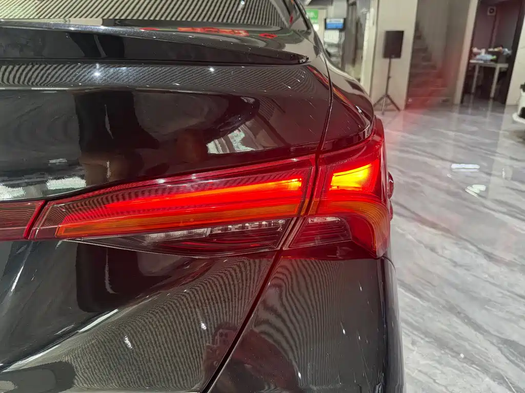 Toyota Avalon — миниатюра 22