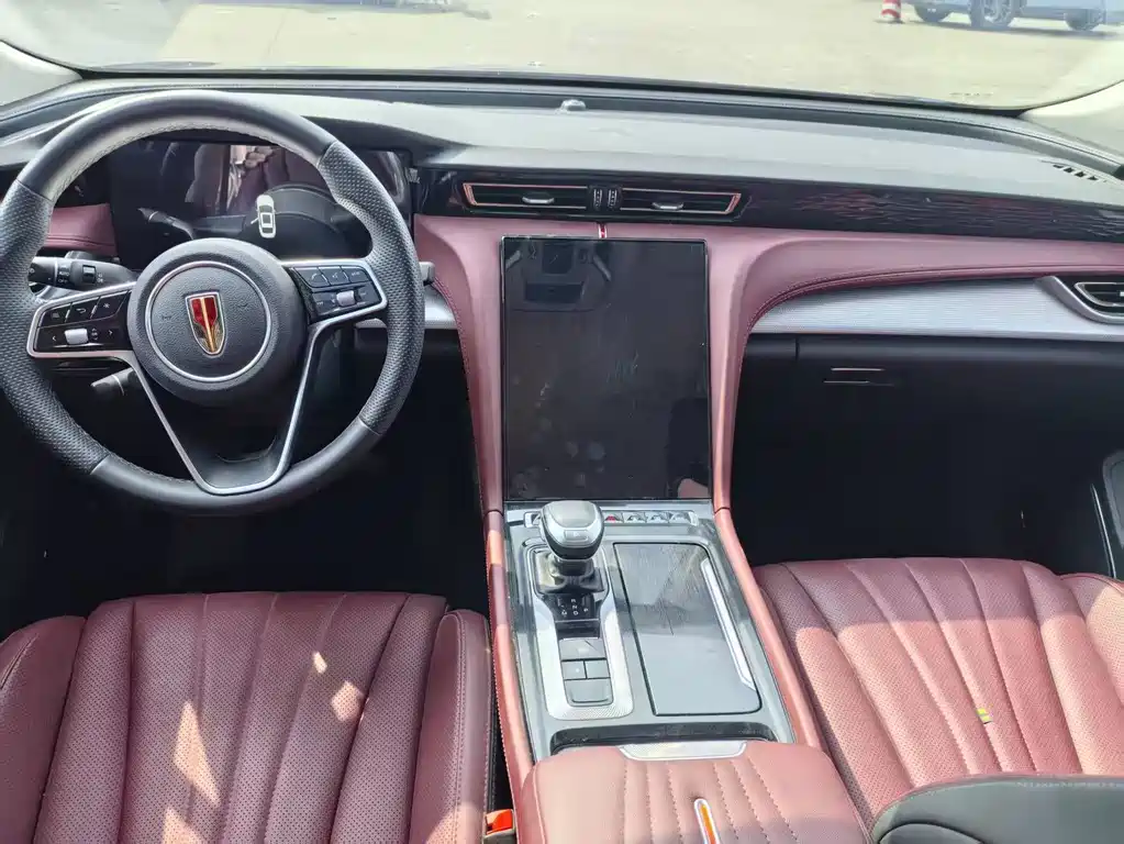 Hongqi Hongqi H5 — миниатюра 6