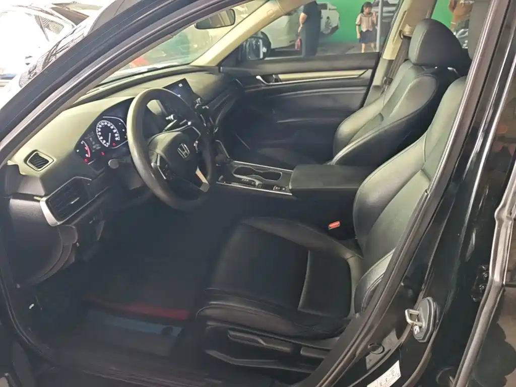 Honda Accord — миниатюра 15