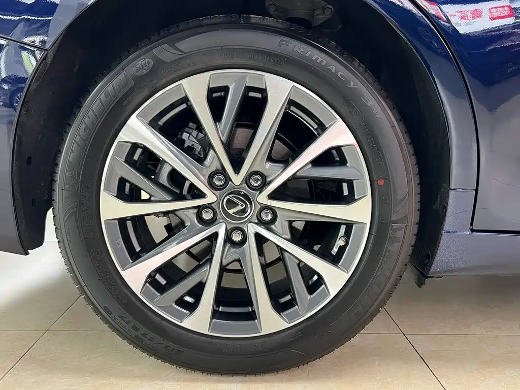 Lexus ES — миниатюра 27