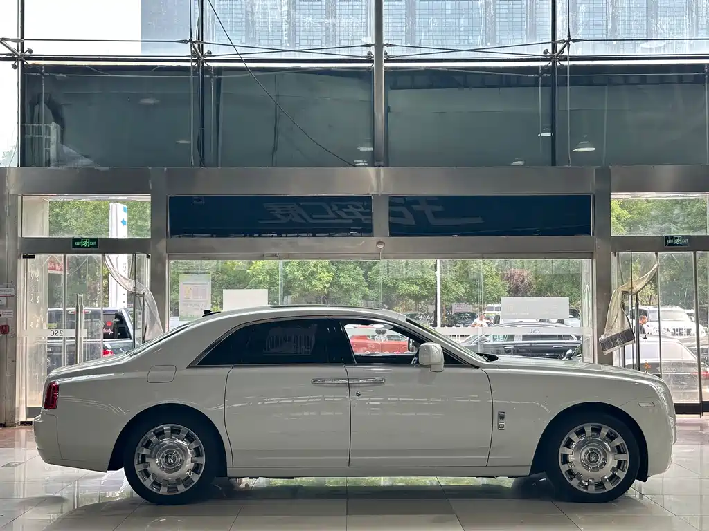 Rolls-Royce Ghost 2010 6.6T Standard