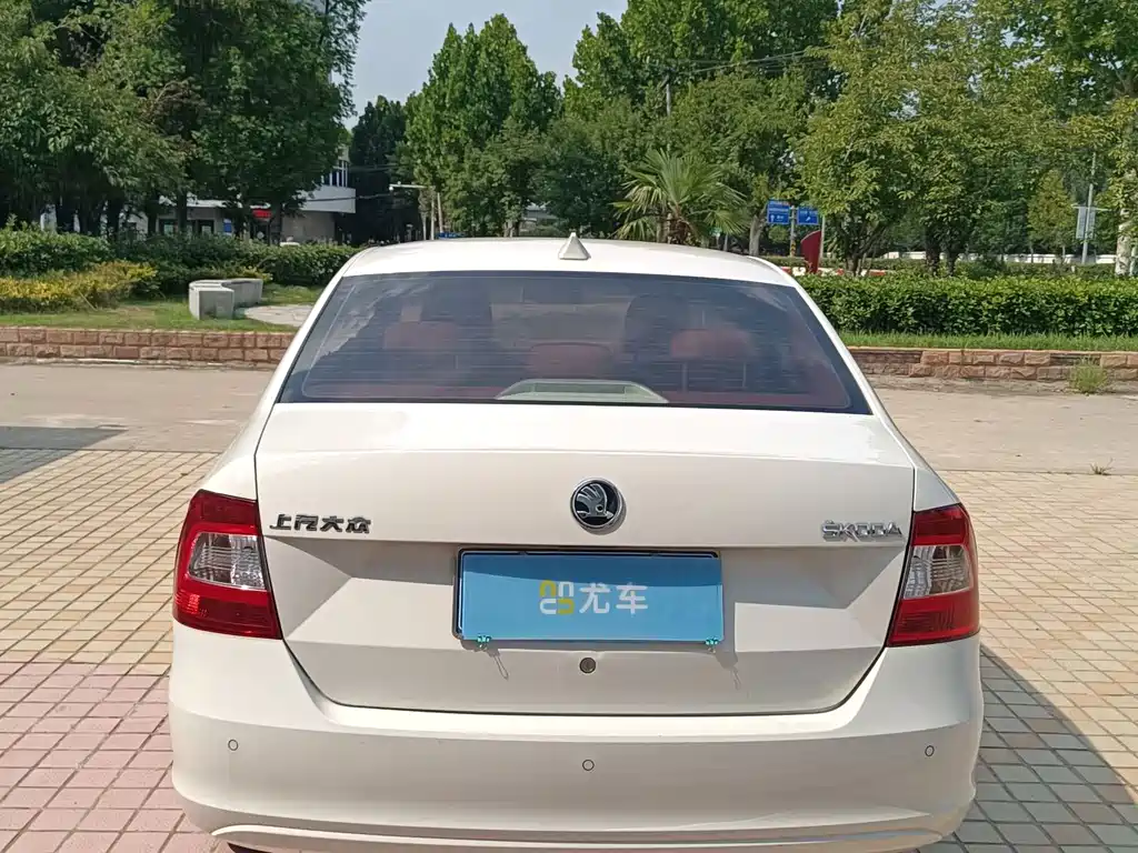 Skoda Rapid — миниатюра 15