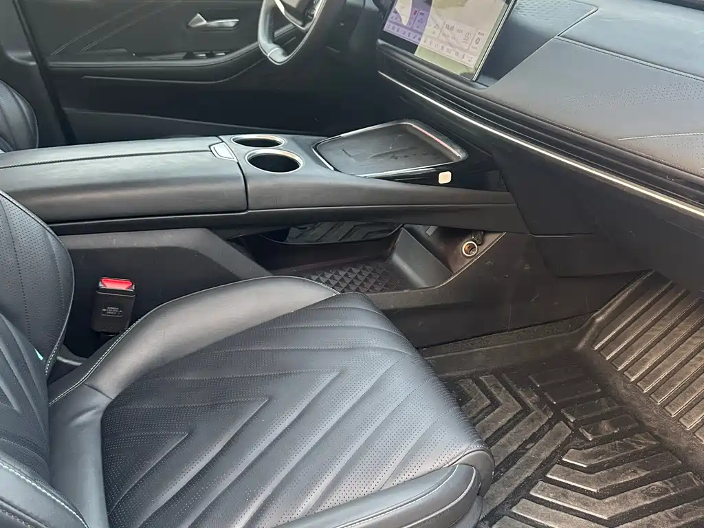 Changan Deepal DARK BLUE SL03