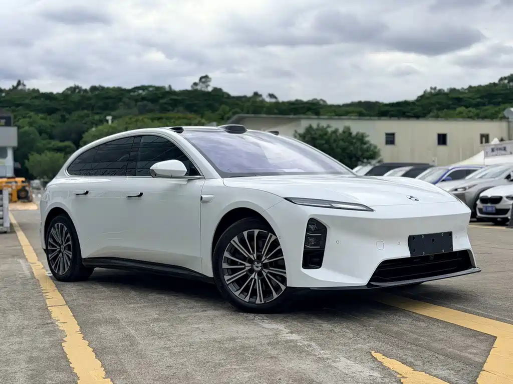 NIO ET5T — миниатюра 3