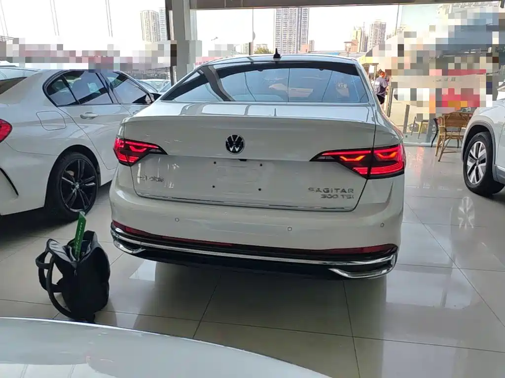 Volkswagen Sagitar — миниатюра 6