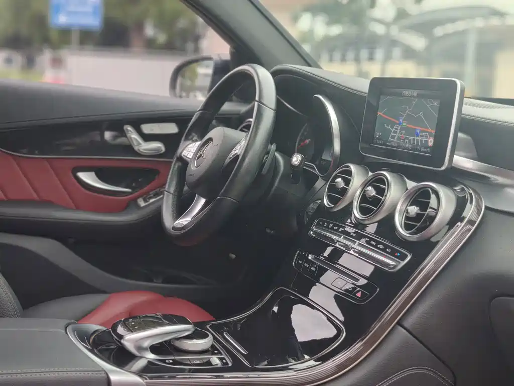 Mercedes-Benz GLC Coupe — миниатюра 10